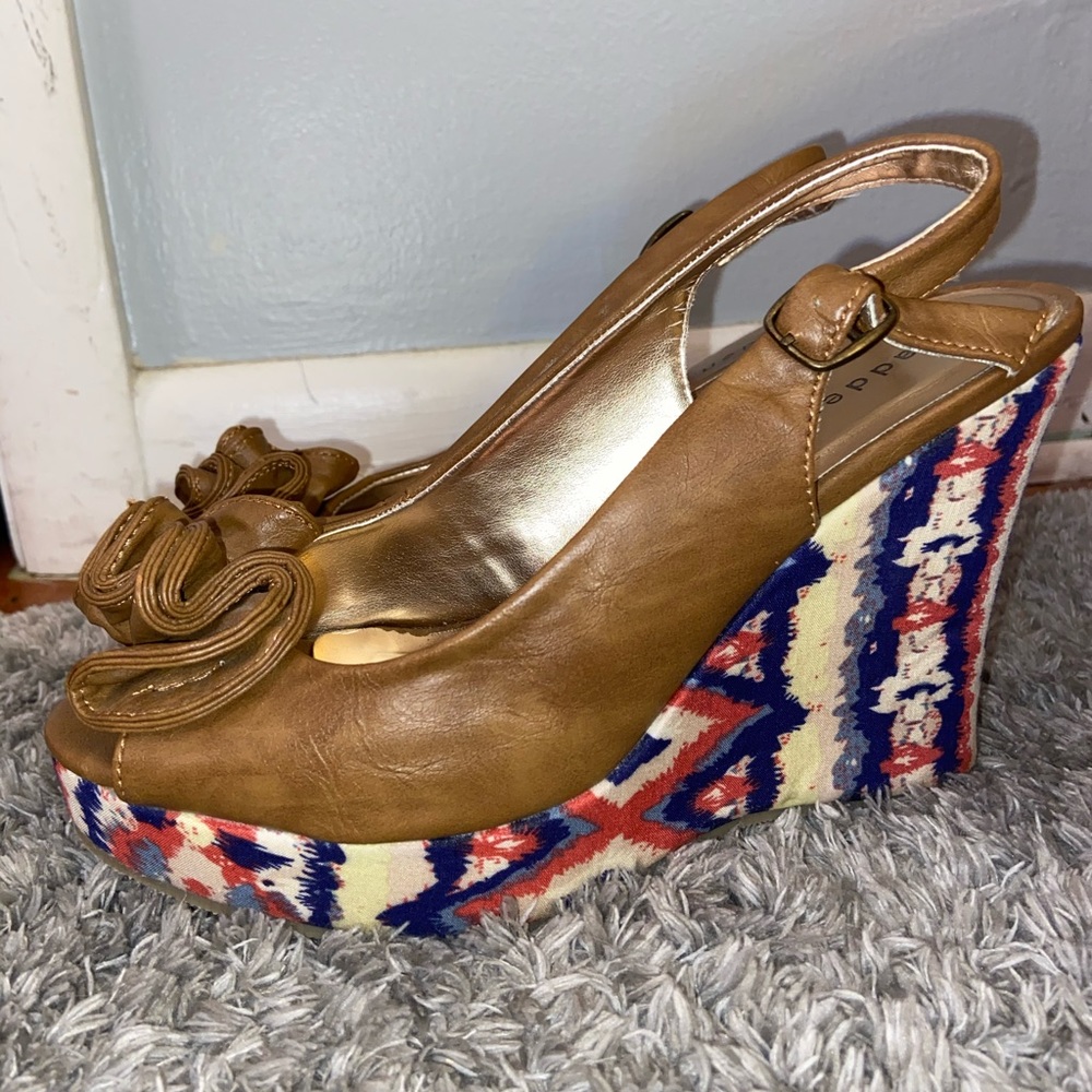 Patterned Wedges - Picture 2 of 4